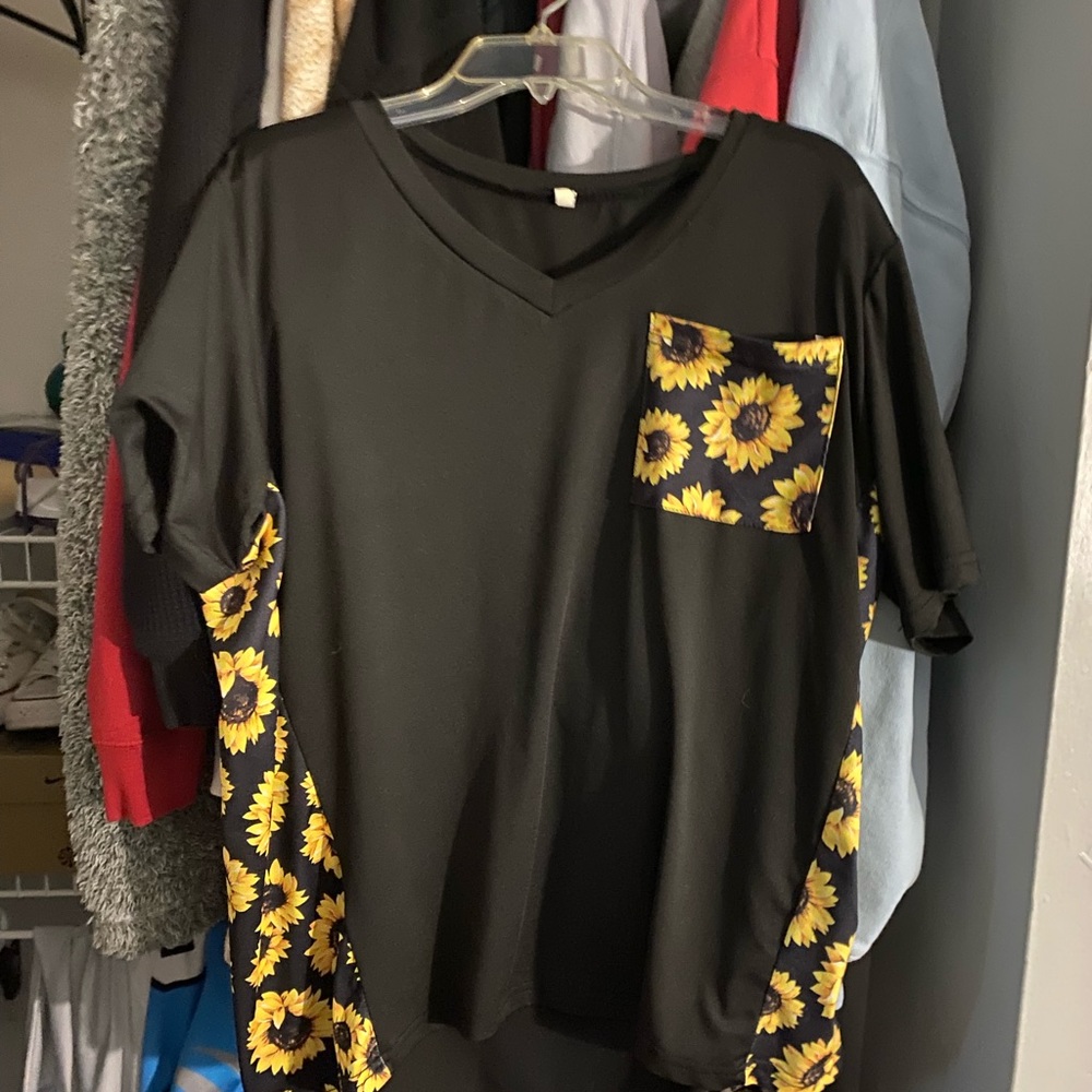 Dressy Lilly flower shirt
